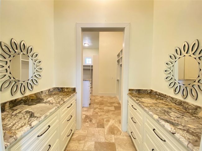 Master bedroom closet | Image 15