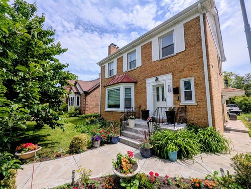 6833 N Lowell Ave, Lincolnwood, IL, 60712-4727 | Card Image