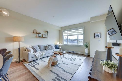 501-20325 85 Ave, Langley, BC, V2Y3L2 | Card Image