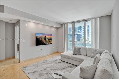 808-801 Brickell Key Blvd, Miami, FL, 33131-3713 | Card Image