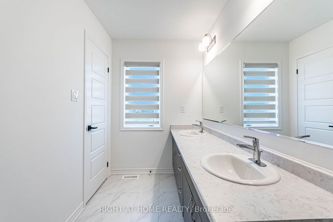 48 Forestwalk St, House attached with 3 bedrooms, 3 bathrooms and 2 parking in Kitchener ON | Image 31