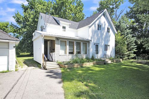 1429 Balmoral Dr, Gloucester, ON, K1V1H2 | Card Image