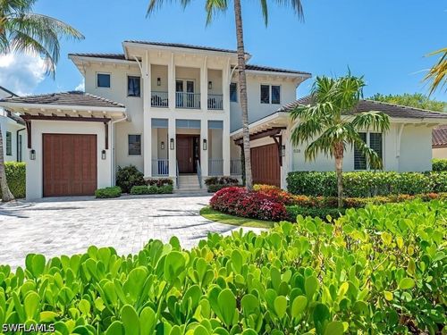628 21st Ave S, NAPLES, FL, 34102-7610 | Card Image