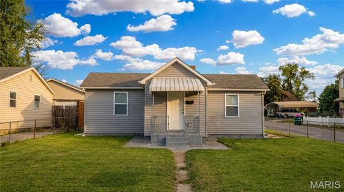 2000 Meridian Ave, Granite City, IL, 62040-6334 | Card Image