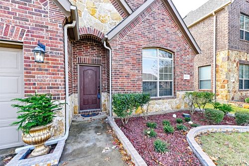 10121 Waterstone Way, Mckinney, TX, 75072-3147 | Card Image
