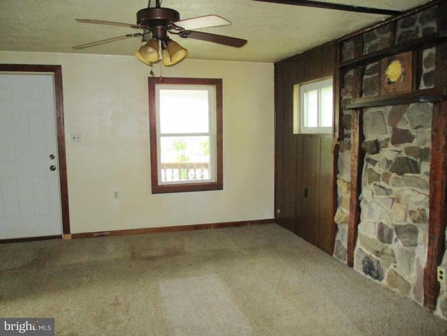 213 N Timber Way, House other with 3 bedrooms, 1 bathrooms and null parking in Broadway VA | Image 15