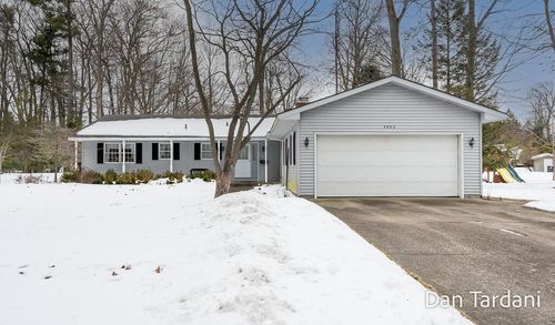 3950 Norton Hills Road, Norton Shores, MI, 49441 | Card Image