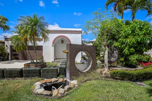 6590 Fountains Cir, Lake Worth, FL, 33467-5740 | Card Image
