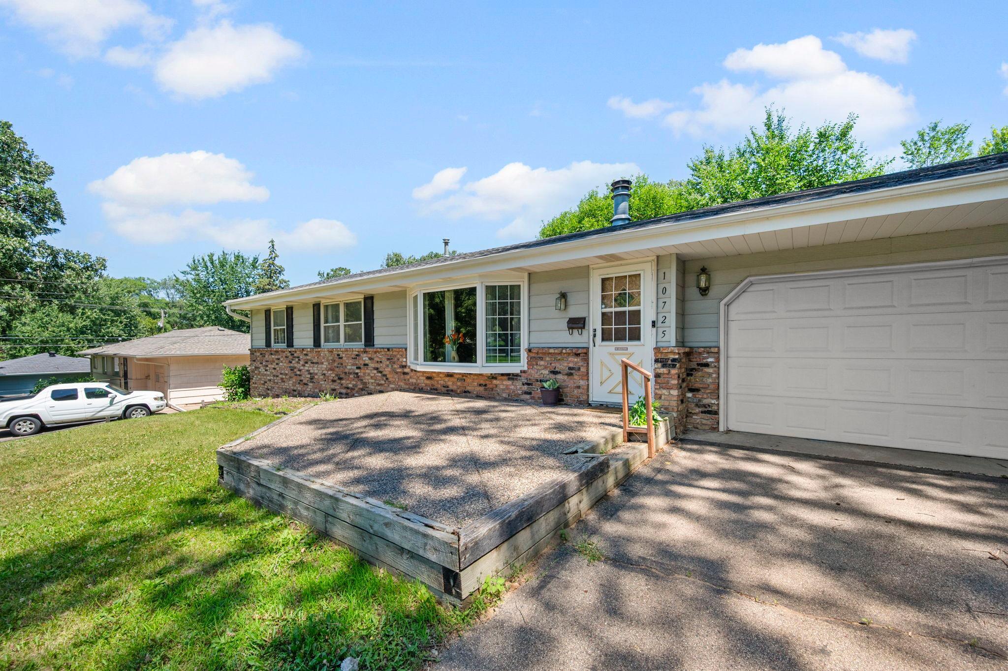 Residential Lease in Bloomington 2