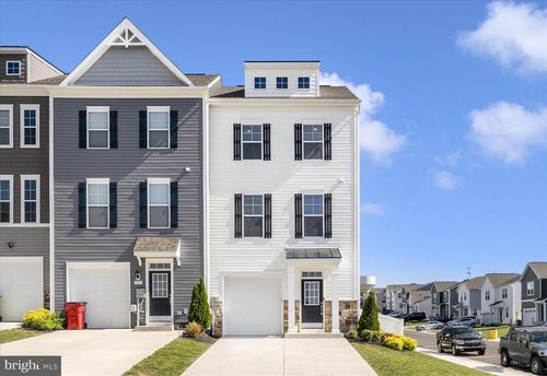 137 Mossdale Blvd, FALLING WATERS, WV, 25419-1760 | Card Image