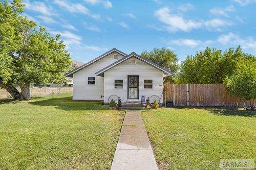 366 N Water St, Arco, ID, 83213-8782 | Card Image