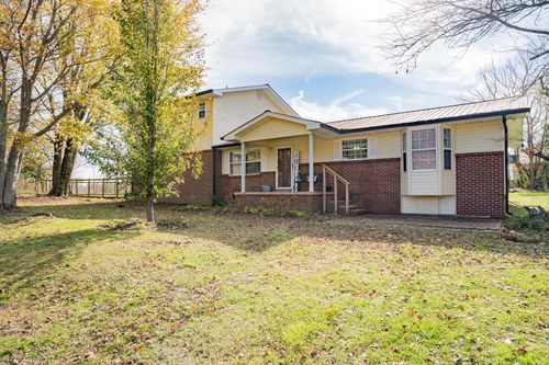 9233 Highway 301, TRENTON, GA, 30752-5004 | Card Image