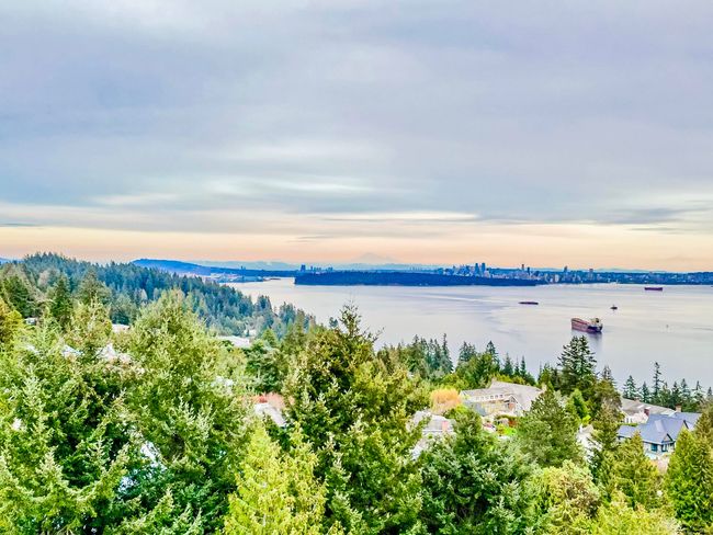 4249a Rockbank Place, House other with 3 bedrooms, 4 bathrooms and 4 parking in West Vancouver BC | Image 40