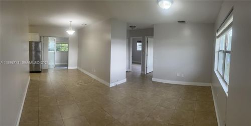 3951 Sw 59th Ave, West Park, FL, 33023-6149 | Card Image