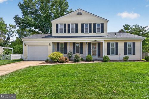 5811 Ottawa Rd, CENTREVILLE, VA, 20120-1443 | Card Image