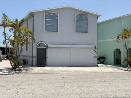 905 Nettles Blvd, Jensen Beach, FL, 34957-3372 | Card Image