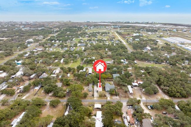 1610 Hardee St, House other with 3 bedrooms, 2 bathrooms and null parking in Rockport TX | Image 38