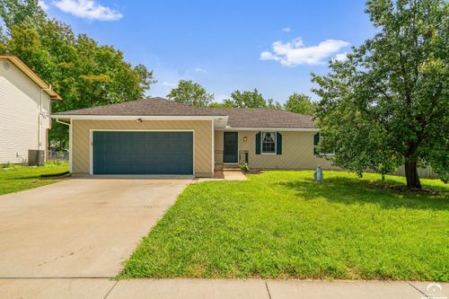 1701 E 24th St, Lawrence, KS, 66046-5025 | Card Image