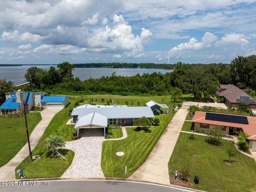 209 River Dr, East Palatka, FL, 32131-4033 | Card Image