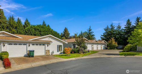 29-3993 Gentlebrook Ln, Bellingham, WA, 98226-7186 | Card Image