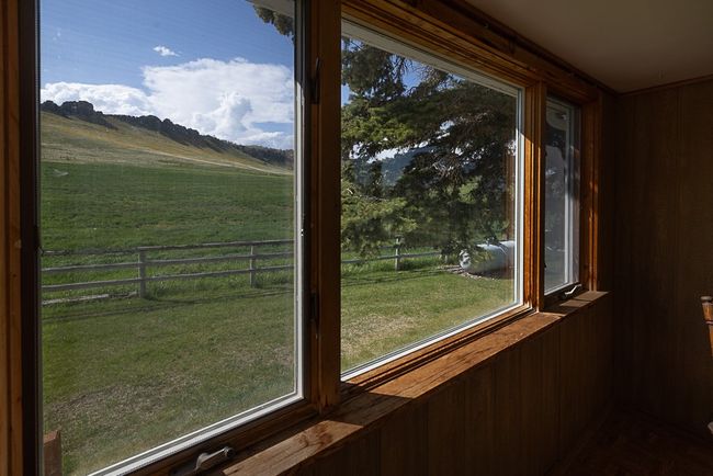 655 Mission Rd, Home with 5 bedrooms, 2 bathrooms and null parking in Cascade MT | Image 17