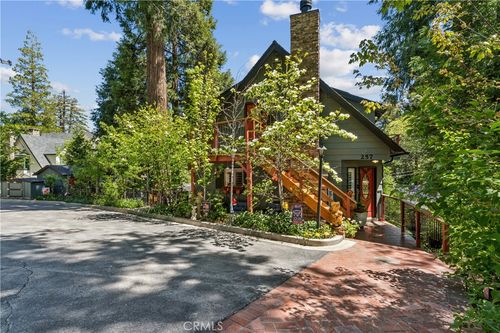 257 Corona Cir, Lake Arrowhead, CA, 92352 | Card Image