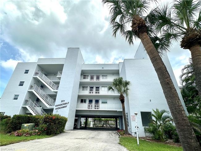 Amenities include a Covered Parking Garage under the Building | Image 16