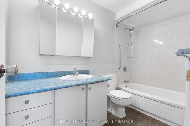 2008 - 1081 Ambleside Dr, Condo with 2 bedrooms, 1 bathrooms and 1 parking in Ottawa ON | Image 14