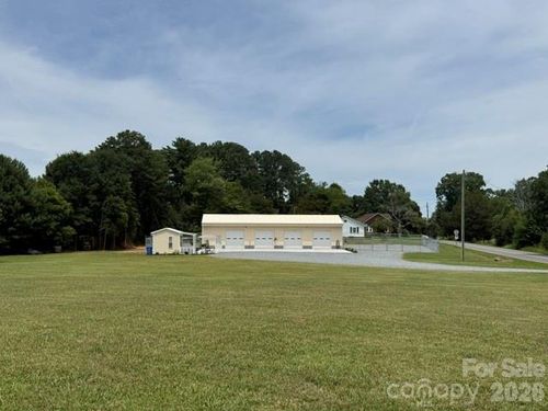 928 S Battleground Avenue, Kings Mountain, NC, 28086 | Card Image