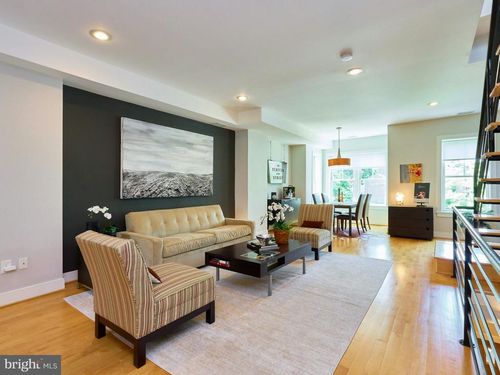 2-507 P St Nw, WASHINGTON, DC, 20001-2422 | Card Image