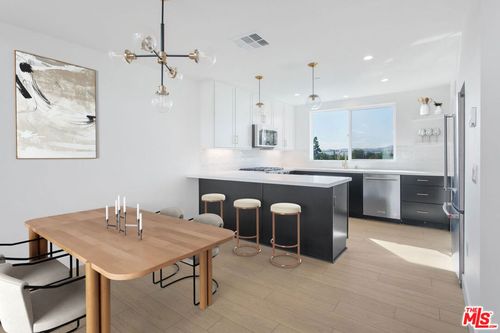 11224 Lyon Ln, North Hollywood, CA, 91606 | Card Image