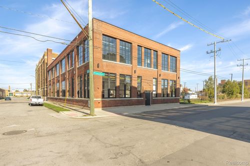 100-603 E Milwaukee St, Detroit, MI, 48202-3245 | Card Image