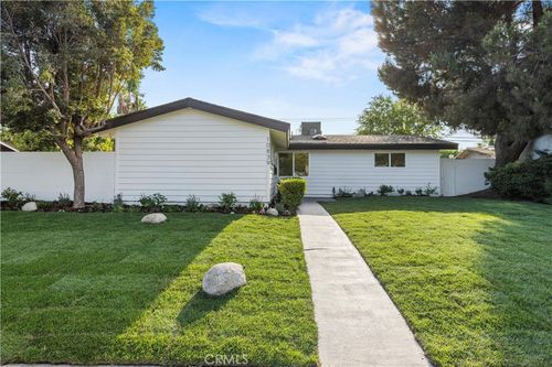 10839 Danube Ave, Granada Hills, CA, 91344-5511 | Card Image