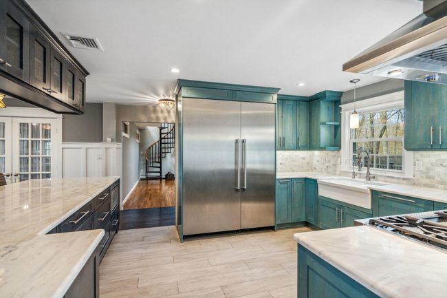 112 Wilson Dr, House other with 6 bedrooms, 3 bathrooms and null parking in Port Jefferson NY | Image 15