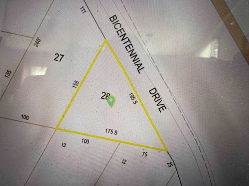 142 Bicentennial Drive, Hooksett, NH, 03106 | Card Image