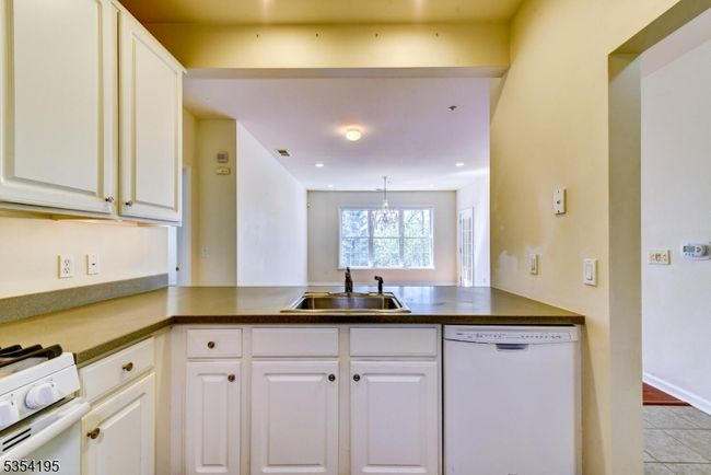1310 Hamilton Dr, Townhouse with 2 bedrooms, 2 bathrooms and null parking in Rockaway NJ | Image 7
