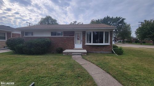 32819 Jefferson Ave, Saint Clair Shores, MI, 48082-1357 | Card Image