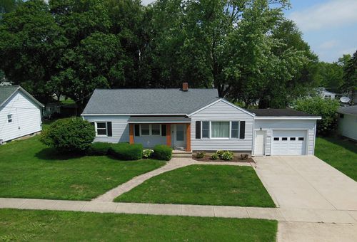 385 E Lincoln St, SYCAMORE, IL, 60178-2217 | Card Image