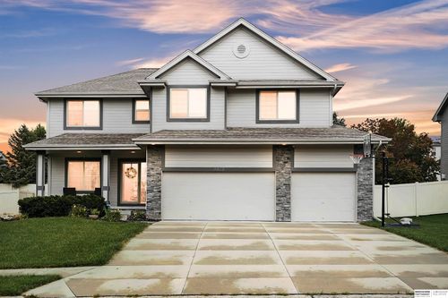 3903 S 192nd Ave, Omaha, NE, 68130-5002 | Card Image