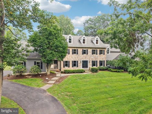 4033 Devonshire Dr, NEW HOPE, PA, 18938-5468 | Card Image