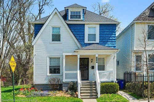 2144 Fischer St, Detroit, MI, 48214-2853 | Card Image