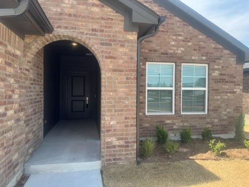 15905 Wolf Creek Way, Oklahoma City, OK, 73170-2203 | Card Image