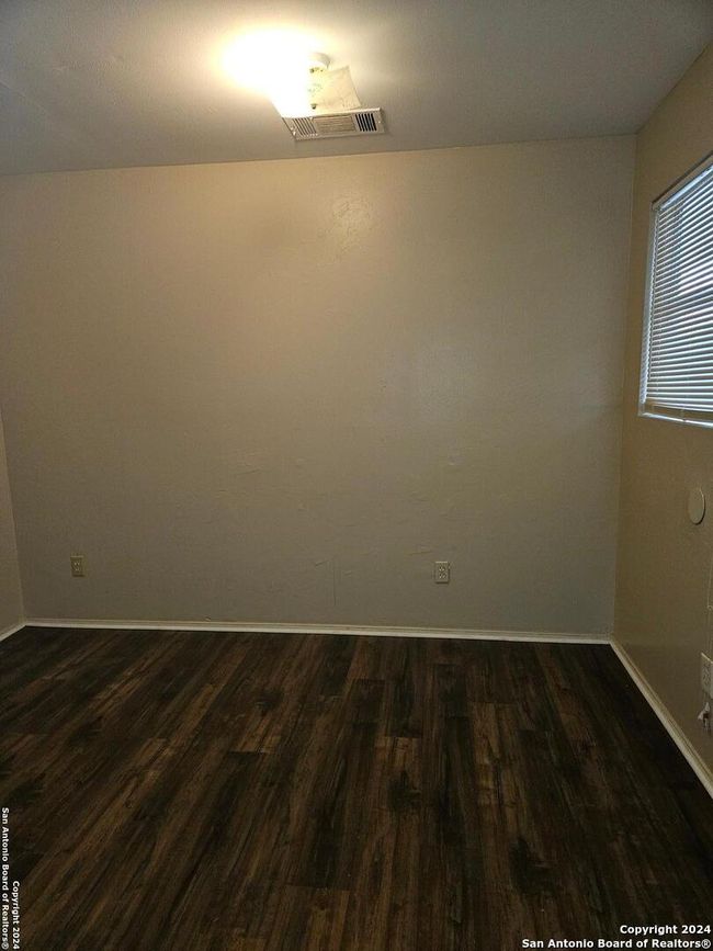 APT-7 - 204 E Dullnig Ct, Condo with 1 bedrooms, 1 bathrooms and null parking in San Antonio TX | Image 6