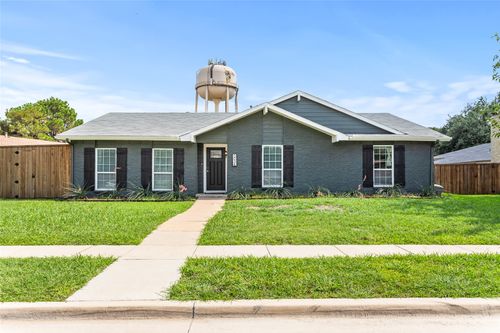 5036 Hetherington Pl, The Colony, TX, 75056-2215 | Card Image