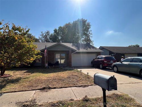 12204 E 82nd Place, Owasso, OK, 74055 | Card Image