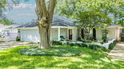 3613 Windmill Hill St, Waco, TX, 76710-1338 | Card Image