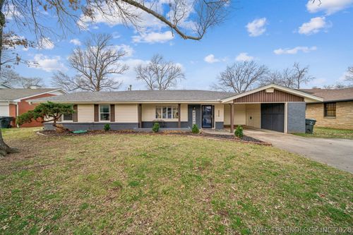 1335 N Mcfarland Pl, Claremore, OK, 74017-4229 | Card Image