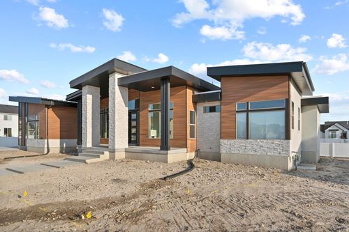 647 W 1330 S, Lehi, UT, 84043-7256 | Card Image