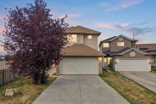187 Martinvalley Cres Ne, Calgary, AB, T3J4L6 | Card Image
