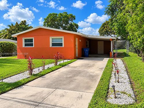 1281 W 35th St, Riviera Beach, FL, 33404-2917 | Card Image